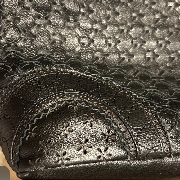 Elliott Lucca Black Woven Shoulder Bag - Picture 11 of 12
